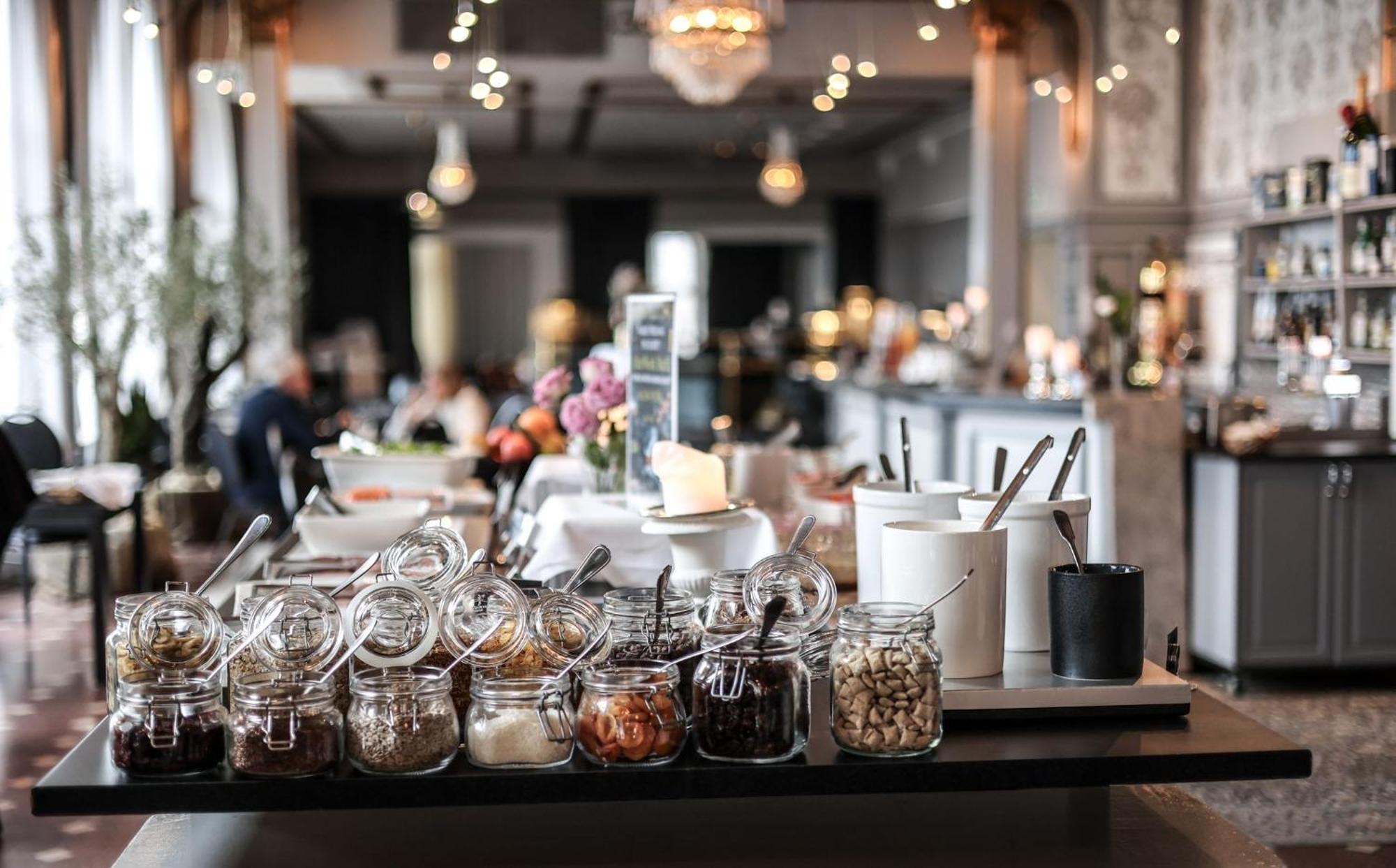 First Hotel Statt Oernskoeldsvik Eksteriør billede